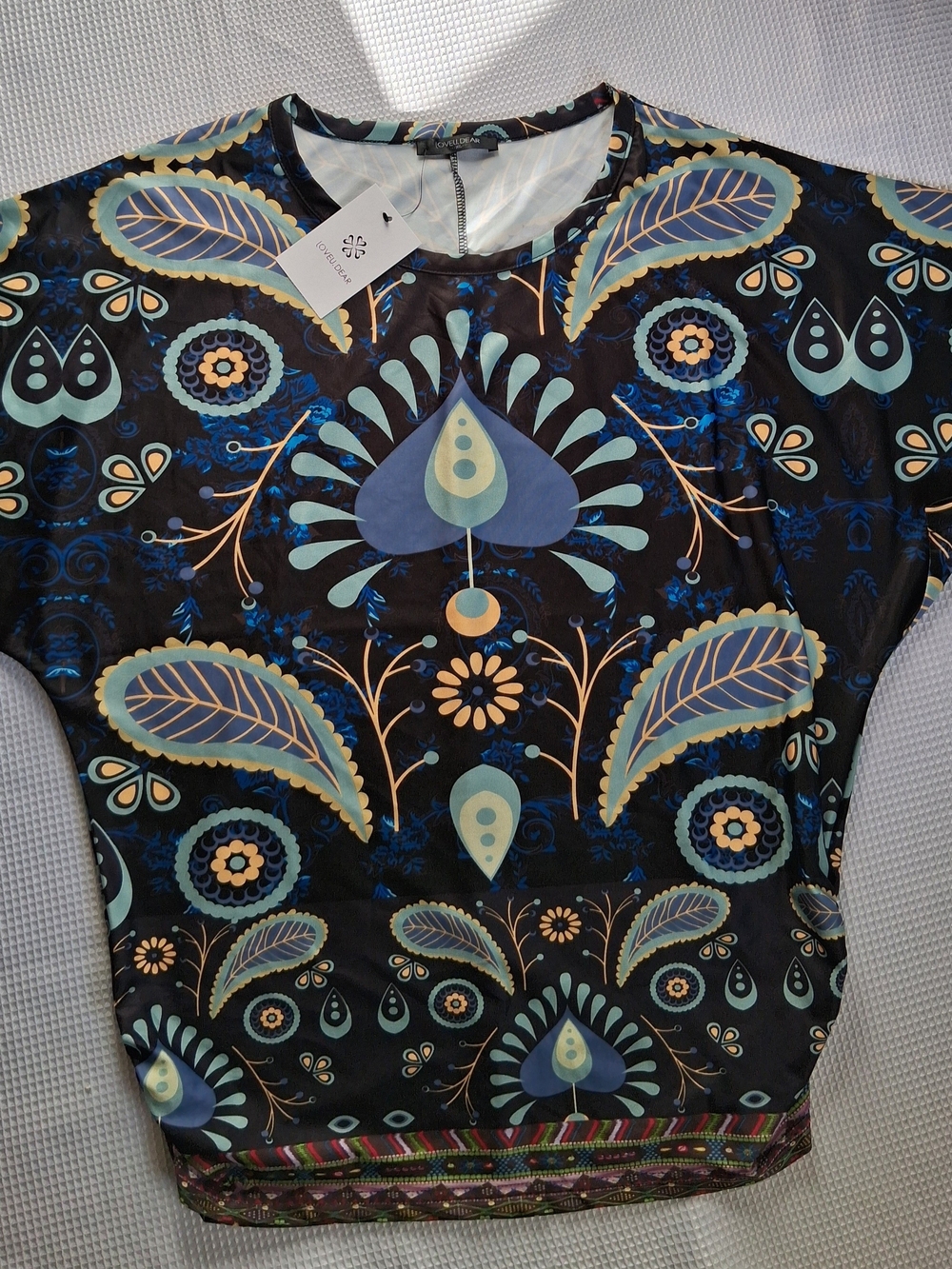 Loveu.Dear Women's Black Floral Graphic Short-Sleeve Top